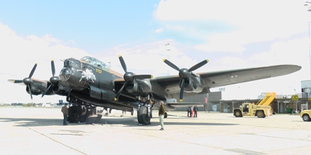 Lancaster bombefly