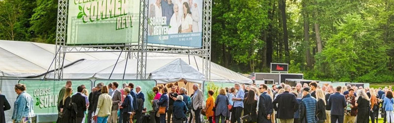 Odense revytelt med gæster